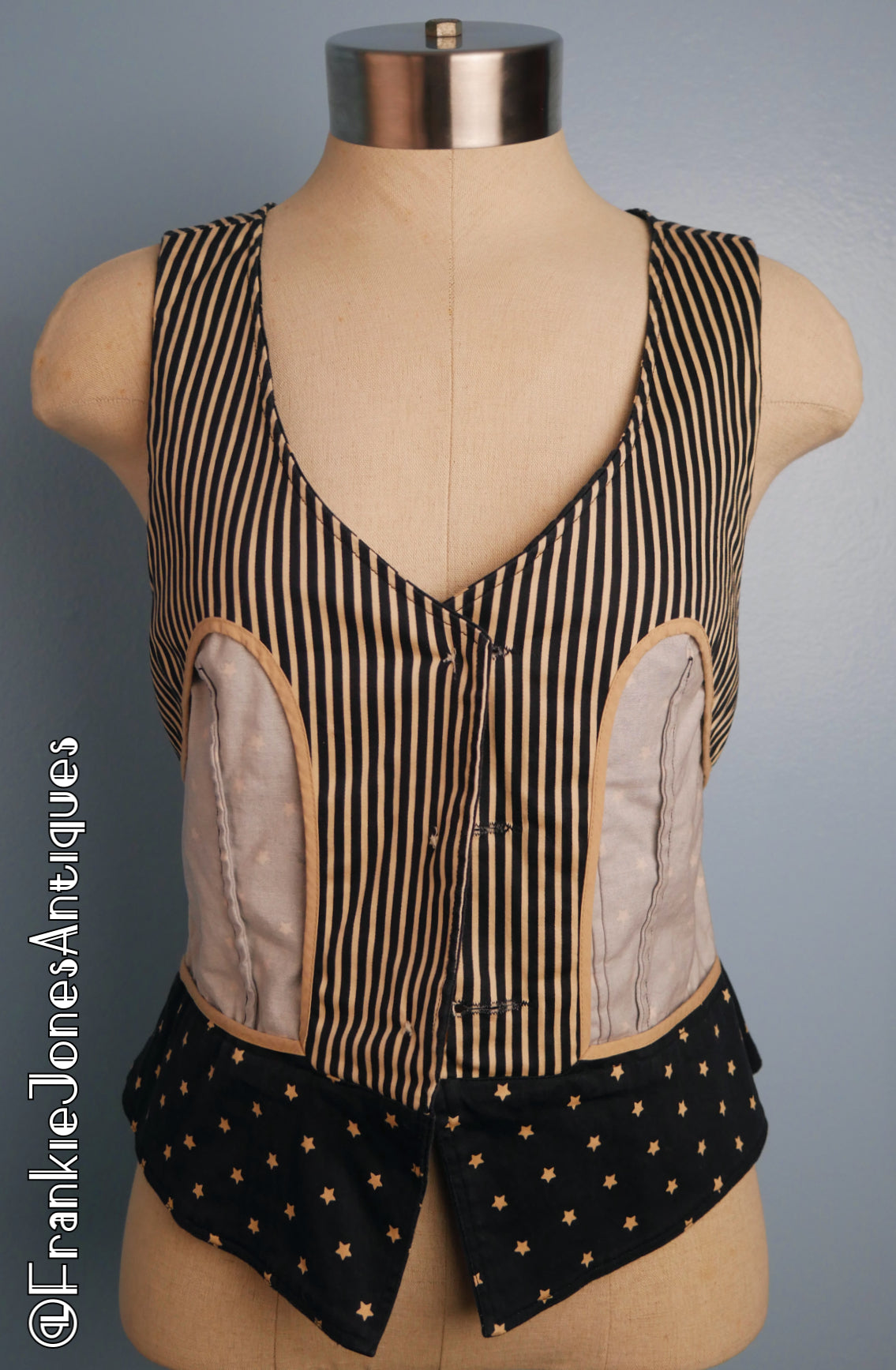 2000's Button-up Star Vest ✤ Jovovich Hawk for Target