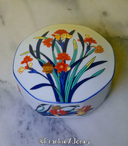 Daffodil Porcelain Vanity Box ✤ Trinket Box ✤ Tiffany & Co